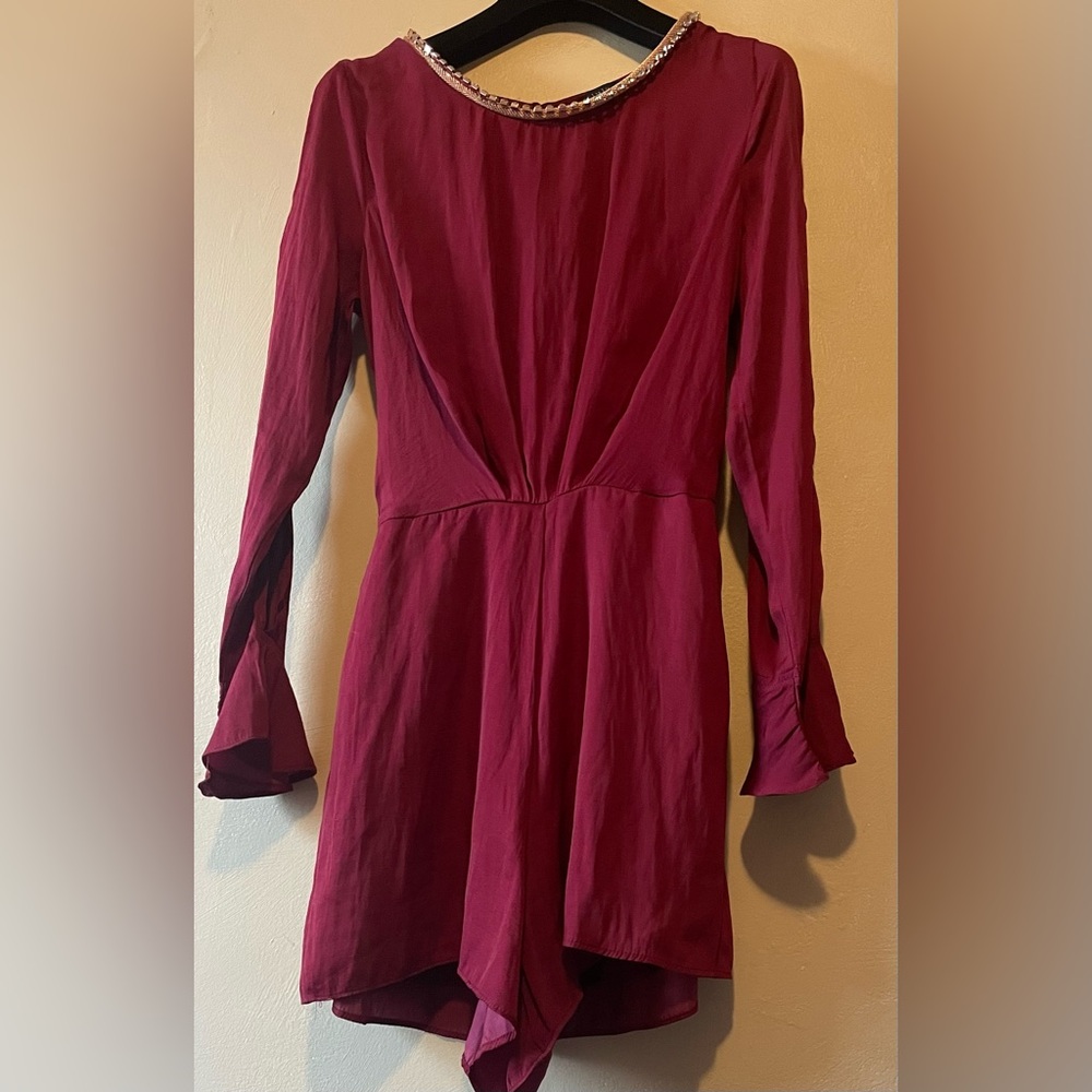 Long Sleeve Burgundy Dress-shorts Women. Open sleeve. Not refund after purchased
